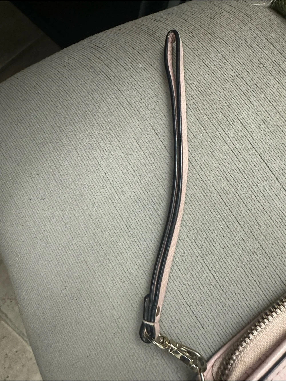 Kate Spade New York Blush Pink Pebbled Leather Zip Around Wallet WristletClassic